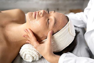 Higiene Facial Profunda en Sbelty, Ñuñoa