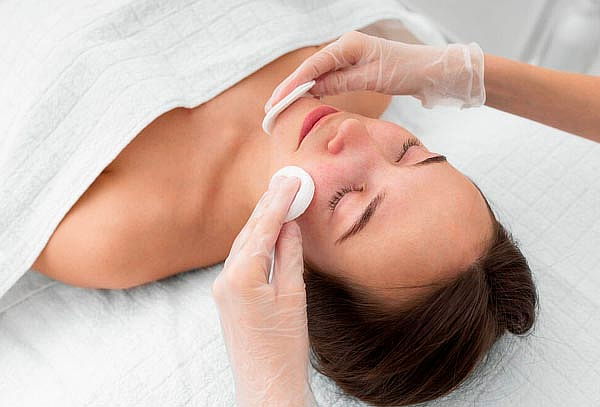 Limpieza Facial Profunda en Clínica Balance, Providencia