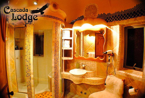 Disfruta Escapada de Otoño Cascada Lodge, Cajón del Maipo 