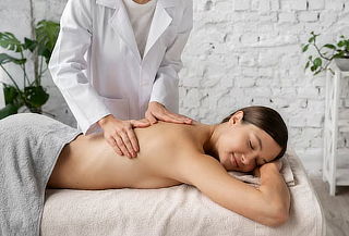 Para Mamá,Masaje relajante más masaje facial con hidratación