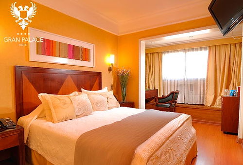 1 o 2 Noches + Desayuno+Piscina para 2 en Hotel Gran Palace