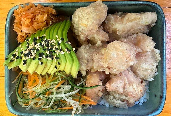 Almuerzo o Cena para 1 o 2 Personas en Do Sushi, Providencia