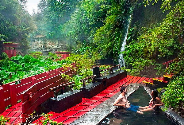 Huilo-Huilo, Termas Geométricas Salida 16 y 26 de Junio