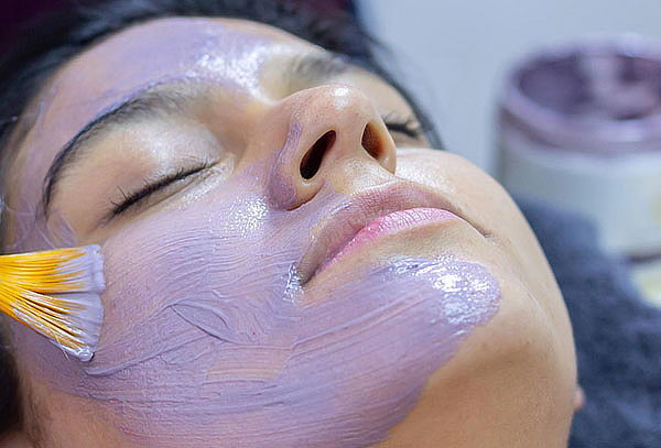 Día de Spa Madre e Hija con Masaje + Limpieza Facial y Más!