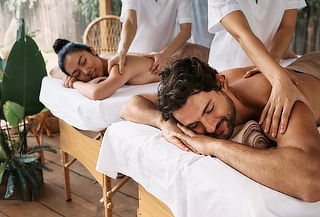 Masaje para 2: Relajación, Craneofacial y más Masaje para 2: Relajación, Craneofacial y más