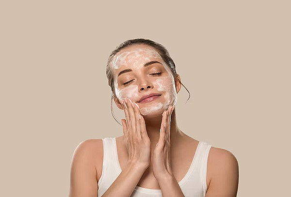 Extracción + Exfoliación + Máscara purificante