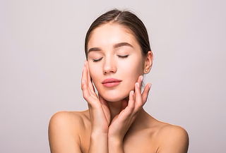 Fibroblast en Frente, Entrecejo y Contorno de Ojos