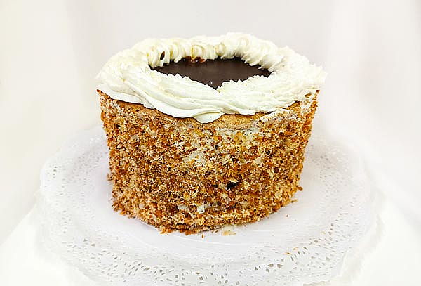 Pastelería Lorena: ¡Torta para 10 personas!