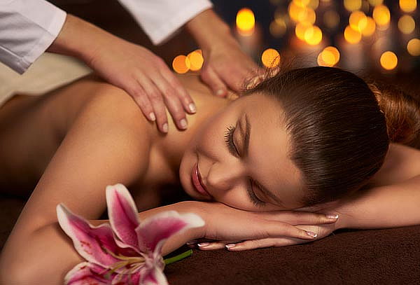 Spa Cumpleañera! Incluye:  Masaje, Exfoliación, Limpieza 