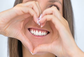 Limpieza + Blanqueamiento Dental + Diagnostico