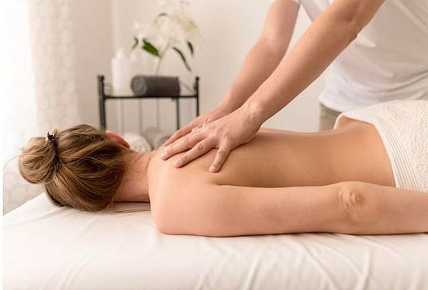 Masaje Descontracturante Espalda Completa en Serenity Spa