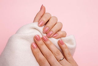 Manicure Permanente en Simona Studio, Las Condes
