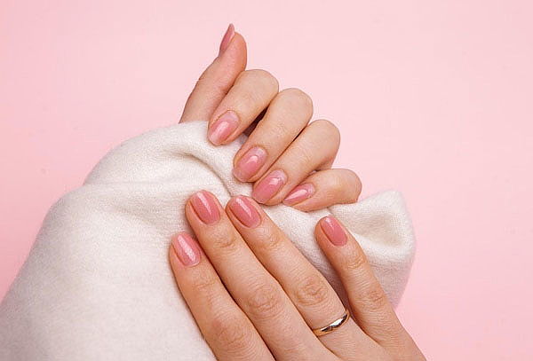 Manicure Permanente en Simona Studio, Las Condes