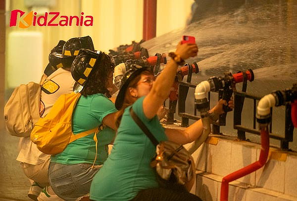 Entrada para Noche de amigos en KidZania® Sábado 16 agosto