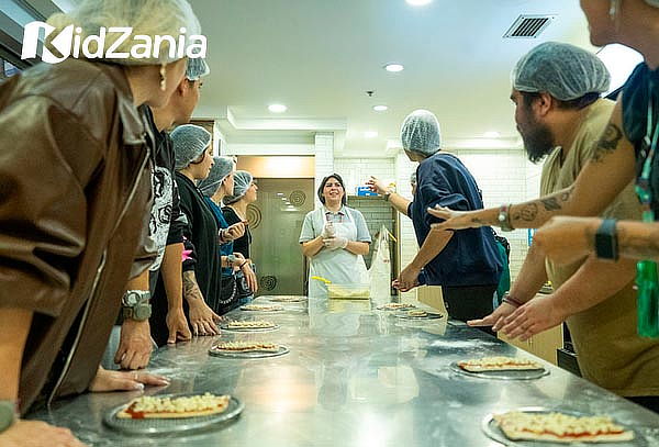 Entrada para Noche de amigos en KidZania® Sábado 16 agosto