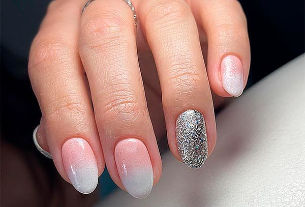 Manicure Rusa en Simona Studio, Las Condes