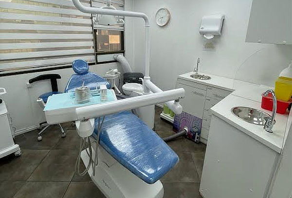 1, 2 o 3 Sesiones de Blanqueamiento Led + Limpieza Dental