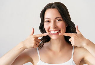 1, 2 o 3 Sesiones de Blanqueamiento Led + Limpieza Dental