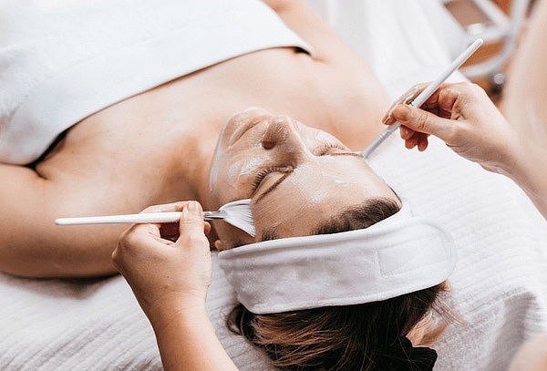 Limpieza Facial Equilibrante + Exfoliación + Mascarilla 