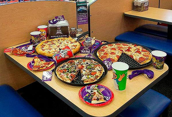 Combo Pizza Grande + 3 Bebidas +  Tarjeta con 30 Puntos 