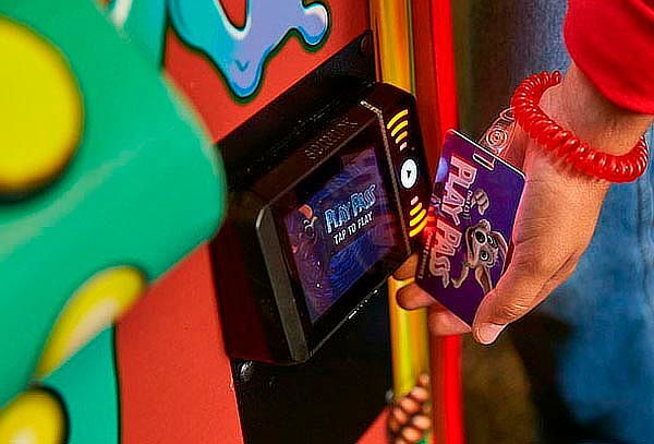 Combo Pizza Grande + 3 Bebidas +  Tarjeta con 30 Puntos 