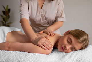Masaje Corporal (Relajante o Descontracturante – 45 min)