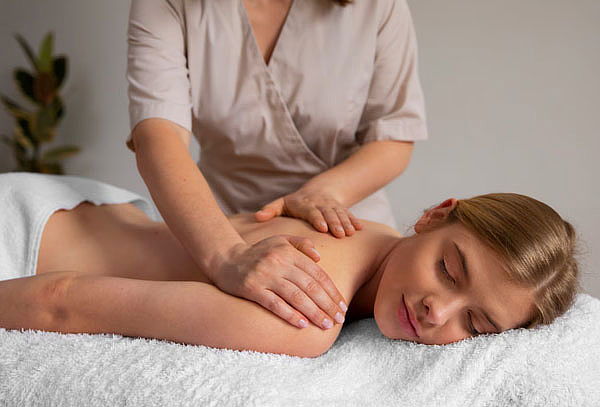 Masaje Corporal (Relajante o Descontracturante – 45 min)