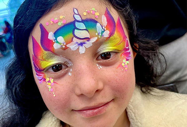 1 Hora de Caritas pintadas 