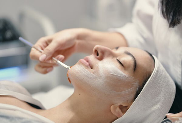 Limpieza Facial Profunda con Peeling ultrasonico y Mas
