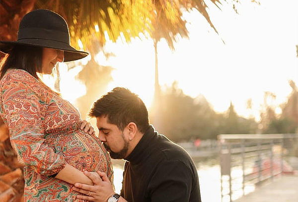 Estudio F8 Fotografia Sesión Fotográfica para Embarazadas