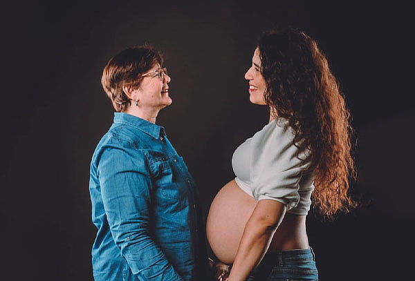 Estudio F8 Fotografia Sesión Fotográfica para Embarazadas