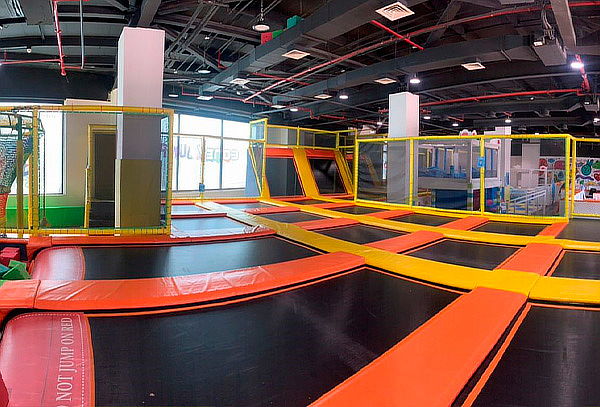 Gift Card de 150 minutos de juego en YuKids o Coney Jump.