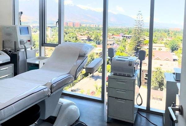 4 o 8 Sesiones: Depilación Láser Diodo ICE a elección 