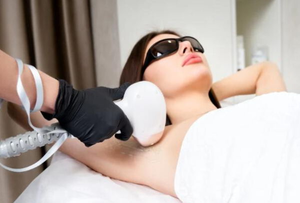 4 o 8 Sesiones: Depilación Láser Diodo ICE a elección 