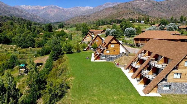 1 noche+ Almuerzo+Cena+ Piscina y más en San Francisco Lodge