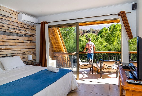 1 noche+ Almuerzo+Cena+ Piscina y más en San Francisco Lodge