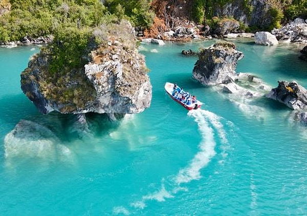 Carretera Austra,catedral de Marmol, parque nacional Queulat