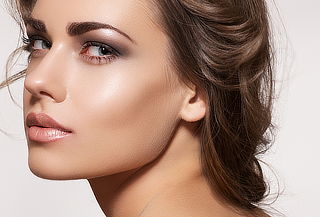 Microdermoabrasión + Peeling ultrasónico + Masaje + Vapozono