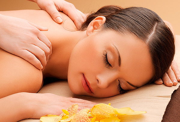 Full Masaje de Relajación + Limpieza facial y más