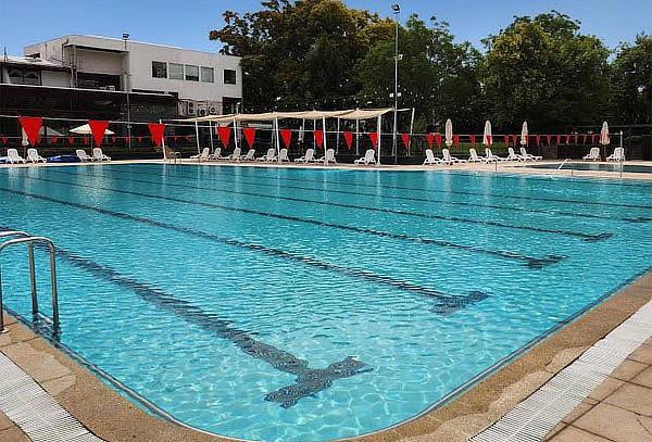 Entrada piscina para Adultos en Club Providencia