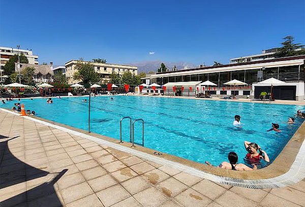 Entrada piscina para Adultos en Club Providencia