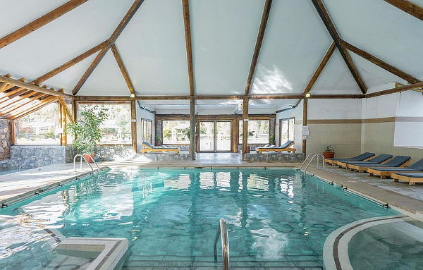 Full Day para 2: Buffet + Piscinas + Masajes +Actividades 