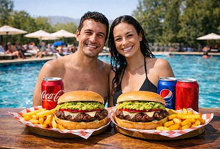 2 entradas adulto + 2 promos de hamburguesas o churrascos