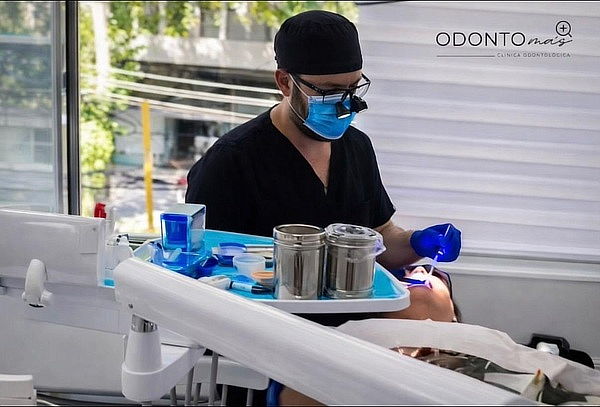 1, 2 o 3 Aplicaciones Blanqueamiento + Limpieza + Profilaxis