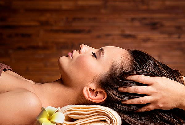 Pack Masaje Capilar + Manicure + Lifting de Pestañas + Tinte