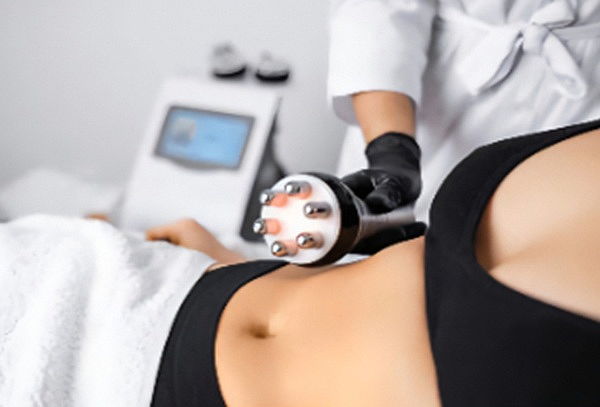 8 Sesiones Full Reductivo + Lipolaser + Cavitación + Drenaje