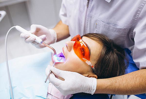 Limpieza Dental + Blanqueamiento en Dental Magallanes