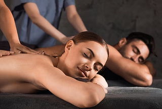 Spa en Pareja + Masaje Cuerpo Completo + Cervical + Bebida