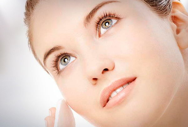 Microdermoabrasión + Peeling ultrasónico + Masaje + Vapozono