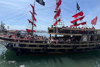 Viaje de 1 hora por la bahía de Coquimbo con combate a bordo